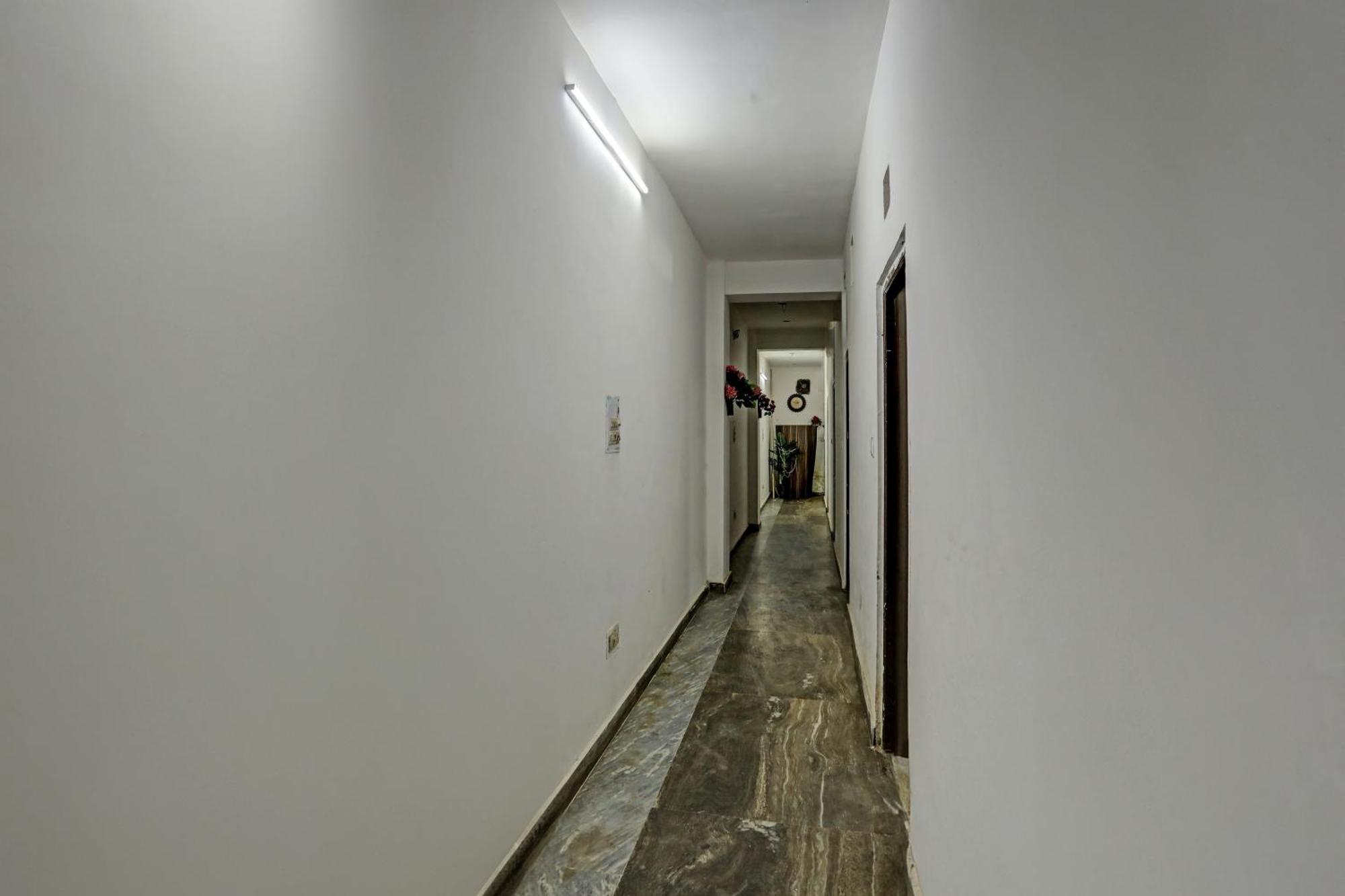 Hotel O Raaz Hotel Delhi  Esterno foto