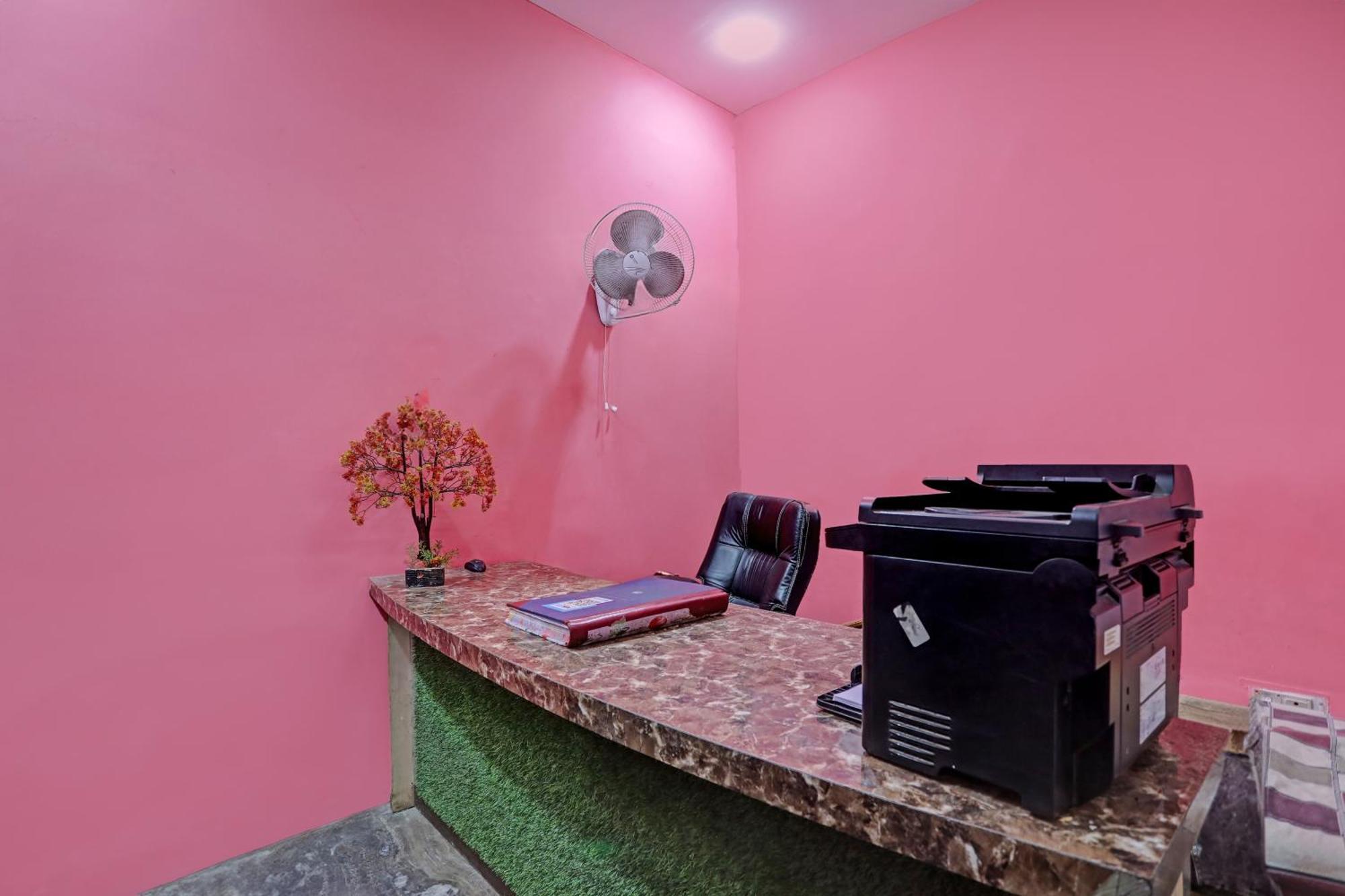 Hotel O Raaz Hotel Delhi  Esterno foto